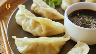 Steamed Chicken Momos Recipe By Food Fusion [upl. by Bertram]