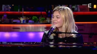 Louane en Live avec quotMamanquot  C à vous  15122015 [upl. by Farrow309]