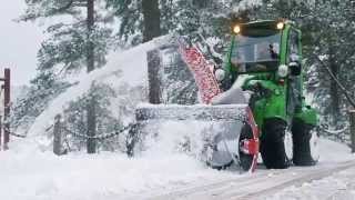 Avant  Tokvam F130H Snøfres  Snöfräs  Snow blower in Kristiansand Zoo [upl. by Maye]