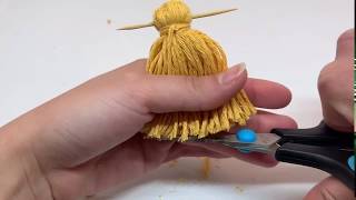 DIY Pompon gland en laine [upl. by Tann]