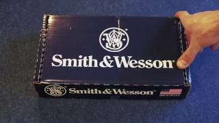 Smith amp Wesson SW22 Victory First Look  Unboxing Overview amp Field Strip [upl. by Leziar]