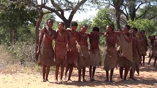 Namibia  SanFrauen tanzen [upl. by Hetti]