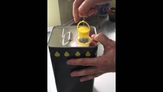 How to open a can of olive oil [upl. by Erroll]