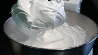 Recette Meringue Française [upl. by Nivonod]