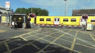 Birkdale Level Crossing [upl. by Hewet]