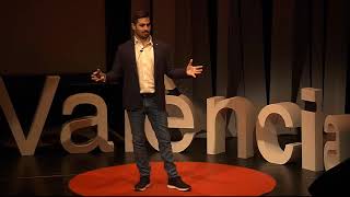 El poder de los pensamientos  Víctor Rodrigo  TEDxUPValència [upl. by Coppock]