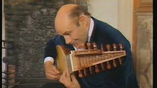 Julian Bream plays Dowland 1987 [upl. by Attenwad]