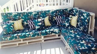 Pallet Furniture Pinterest DIY  WOOD PALLET COUCH  Home design ideas [upl. by Ahtinak]